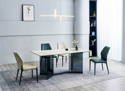 Baltas ēdamgrupa ar dizainera ēdamgaldu 4x moderniem krēsliem luksusa ēdamistabā