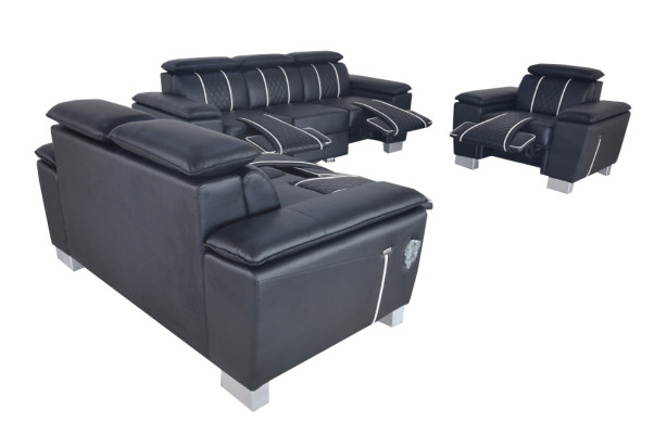 Sofas komplekts no ādas materiāla ar dīvānu un diviem krēsliem ar USB pieslēgvielām