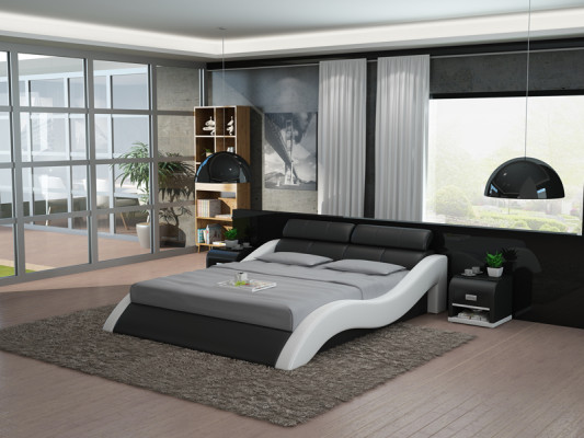 Gultas ūdensvannas viesnīcā ar divguļamajām gultām un USB ports. Pilnīgi ādas gultas ūdens gultas.