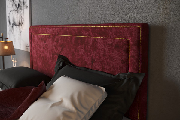 Boxspring dizaina gulta viesnīcai divguļamām gultām ar luksusa polsteri un dzelzsīpu funkciju dzeltenā krāsā.