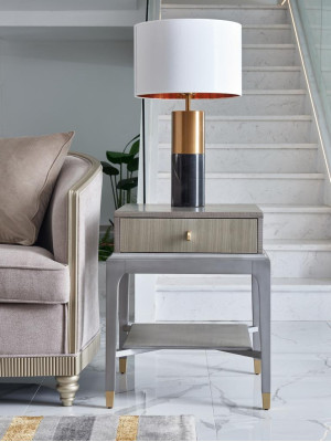 Beistelltisch - Pavadzīmes galdiņš Couchtisch - Dīvāngalda Schlafzimmer - Guļamistaba Kommode - Komoda Tische - Galdi Konsolen - Konsolēs Design - Dizains