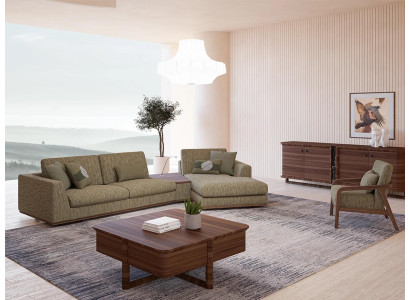 Dzīvojamā istaba komplektā 2 gab. stūra sofa L-formā, atpūtas mēbele un mūsdienīgs auduma krēsls.