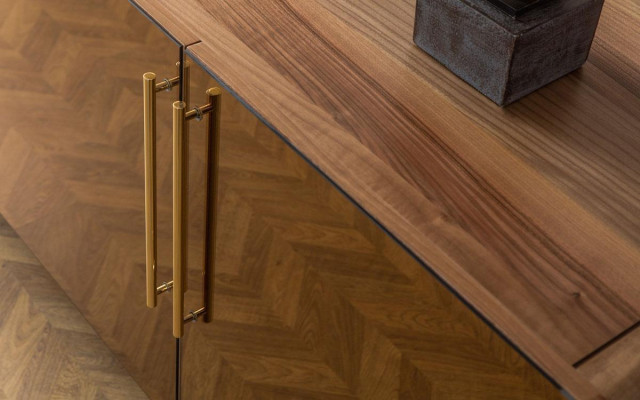 Sideboard ar 2x spoguli luksusa komplekts ar kumodzi koka komoda moderns
