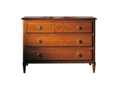 Itāļu mēbeles augsta skapja ar plauktiem, komodas, kumodes koka jauna komoda jauna.