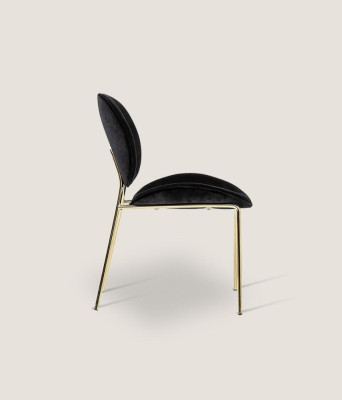 Melnais dizainera krēsls ar nerūsējošā tērauda kājām. Modernie ēdamistabas krēsli.