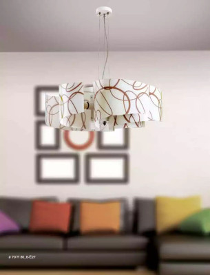 Kronvīns Stila Laikmetīga griestu lampa Balta skaista lampa