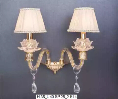 Stilīga sienas lampa Klasiskā sienas lampa zelta krāsā luksusa vainags