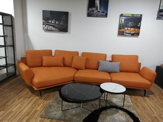 Stūra oranžs dīvāns L - formas dzīvojamās istabas sofa, dīvāna leņķa komplekts no ādas.