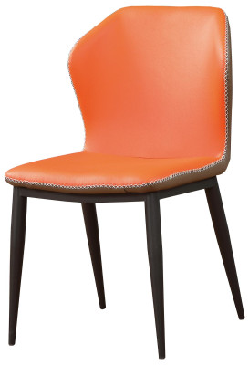 Krēsla komplekts ar mīkstu sēdekli, modernas ēdamistabas krēsli ar ādām un koka atzveltni.