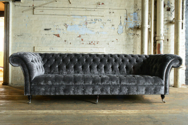 Dizainera "Chesterfield" pelēka luksusa dīvāns 4-vietīgais auduma dīvāns