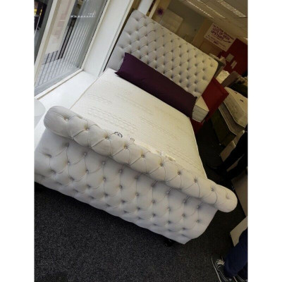 Samta Velvet Chesterfield dizaina gulta Klasiska gultas korpuss auduma gultas Jauns