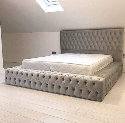 Chesterfield Lielgabalis Liela galvapjova gultas Polster Hotel Samts Pelēka audums Ausis