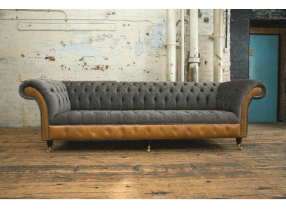 Pelēcīgi brūnais Chesterfield dīvāns, dizainera 4-vietīgais luksusa dīvāns.