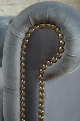 Peleks čelačesterfielda 3-vietīgā mūsdienu dzīvojamā istabas sofa