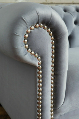 Peleks čelačesterfielda 3-vietīgā mūsdienu dzīvojamā istabas sofa