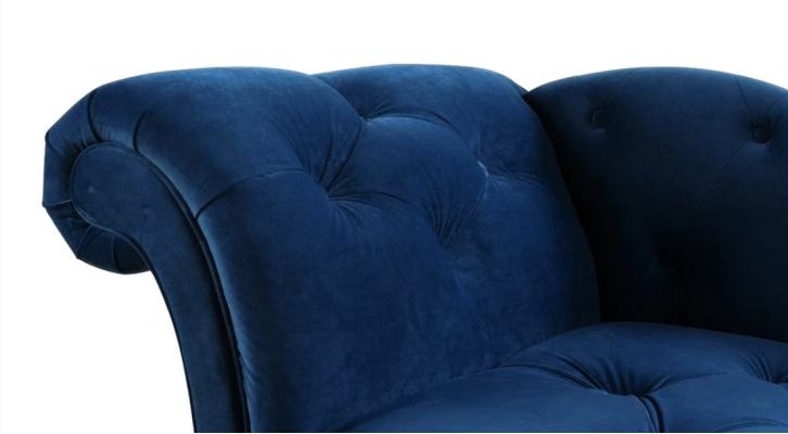 Elegants divāns Chesterfield ar pogām zīda gabalas diwan.