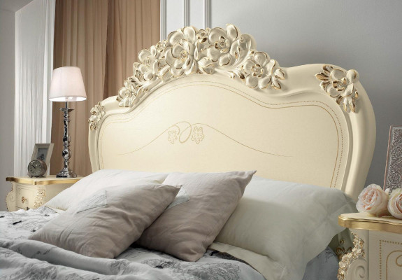 Schlafzimmer komplekts Bizzotto gulta nakts galds komoda spogulis skapis 5 gab.