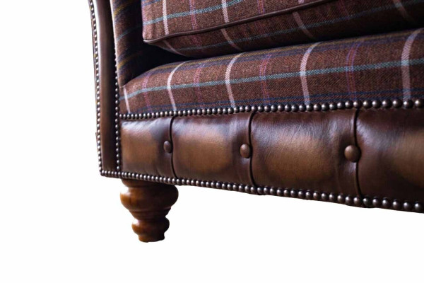Chesterfield divvietīgais mēbeles divvietīgs dīvāns ar polstermēbelēm un atpūtas dīvānu.