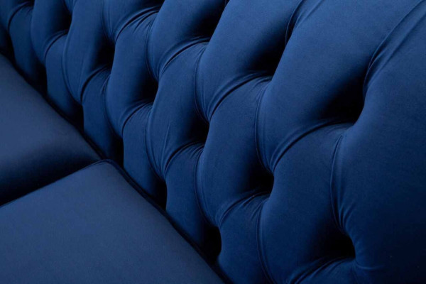 Dīvāns "Chesterfield" dizaina dīvāns ar diviem sēdvietām, ekskluzīva klasiskā auduma pieeja.