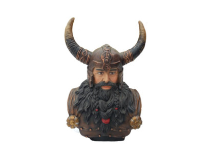 Biedējošā kareivju biste ar 70 cm garajiem ragiem vikingu laikmeta statujas figūras.