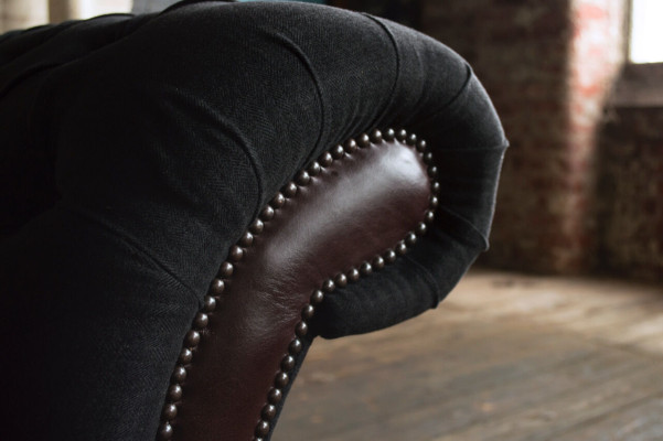 Chesterfield Original Sofa JVMoebel Sofa Tekstila Dīvāns Dīvāns Tērps Melns Jaunums