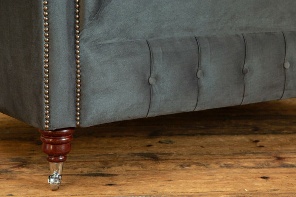 Chesterfield dizaina dīvāns ar diviem sēdvietām, gultas dīvāns, apdare, sēdvietas komplekts, ādas un tekstila pelēka krāsa.