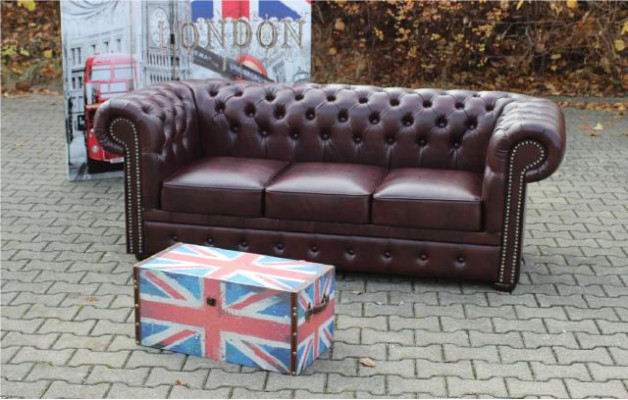 Sofa "Chesterfield" ar 3 sēdvietām, klasic pārklāšanu komplekts jaunu.
