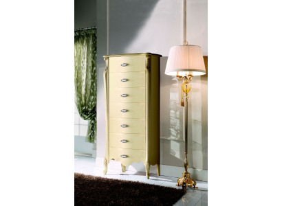 Itāļu koka mēbeles eleganta komoda ar 7 šūtēm, augstums 120 cm.