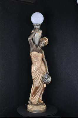 Stāvlampa lampa lukturis statuja figura skulptūras skulptūra statuja stāvlampa jauna