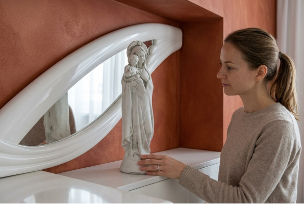 Attēlu skulptūra Marija Jēzus Skulptūru Dieva svētajām figūrām statujām