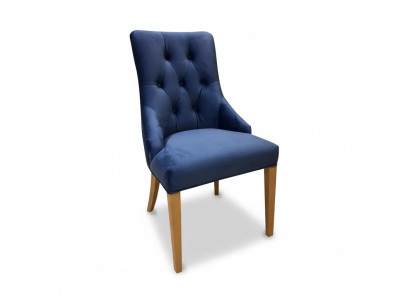 Chesterfield komplekts 6 skaņas auduma pārklājumu galds un krēsli, viesmīļiem.