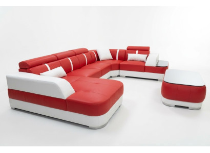 Dizaina stūrveida sofa no ādas ar polsterējumu un USB savienojumu.