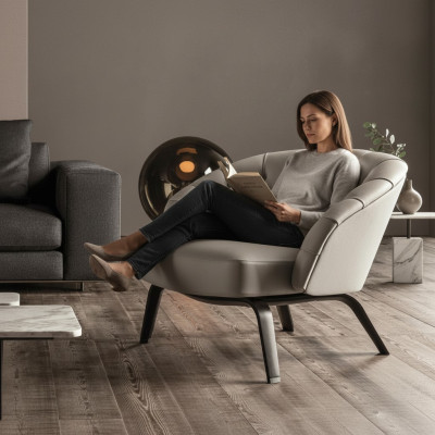 1 izmēra dīvāns ar krēslu un televīziju Mēbeles Jauns Viesistabas krēsls vienam personai Lounge
