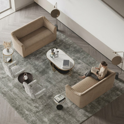 Sofas komplektā 2+2 mīksti ergonomiski mēbelu komplekti ar dizainu, kur var labi atpūsties.