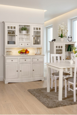 Mēbeles ar stilu "Country House" komodas "Sideboard" kredence.