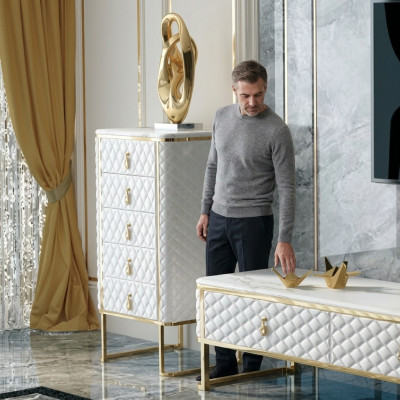 Dekoratīvais komodais Sideboard Kredences Sideboards 5 plaukti Augstais skapītis