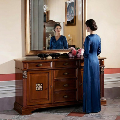 Komode Galda skapītis Skapis Garderobe Sideboard Itāļu mēbeles Antikvariskais stils Koks