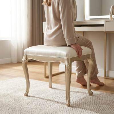 Hocker Polster Bank Fußhocker Ottomane Sitzhocker Sitzpouf Wohnzimmer Designer -> Pupuķu spilveni, polsteris, krēsls, otomāns, sēžamvieta, pufa krēsls, dzīvojamā istaba, dizainers