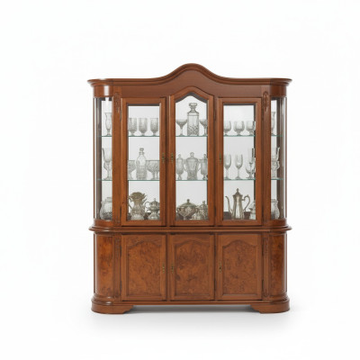 Galds Braun Vitrine Stikla skapis Mēbeles Sideboard Skapji Vitrīnas Skapji