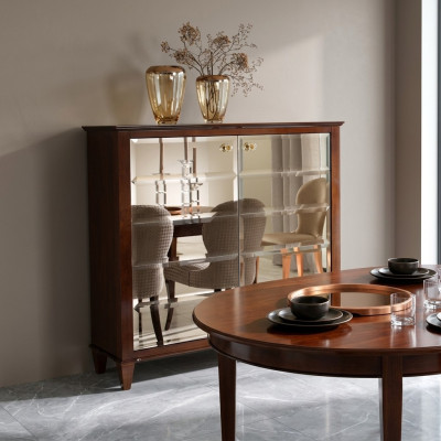 Sideboard Kommode Skapja Klasiskas luksusa skapji Dzīvojamā istaba Klasiskais brūns