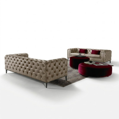 Luksusa 3+3 sēdvietu dīvāngarnitūra beige krāsā no Chesterfield