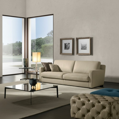 Dizaina audums 3-vietīgā pelēka gulta Elegant Sofa ar polsterējumu Prianera dzīvojamajā istabā