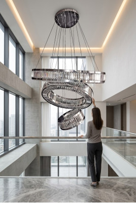 Sudraba griestu lampa stila griestu lampas dzīvojamā istabā gaismeklis lampa 120x175