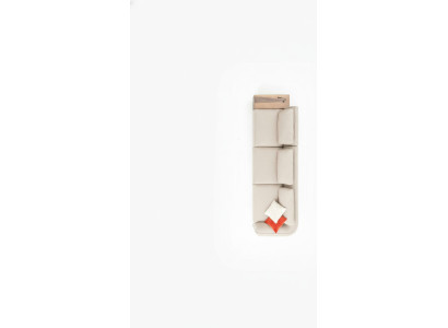 Ērta 5-vietīga dīvāna ar vienkāršu beige un modernu dizainu