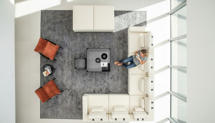 Sofas komplekts L-formā Dizainera polstermēbeles Dizaina krēsls Piespiedu mēbeles Stūra dīvāns