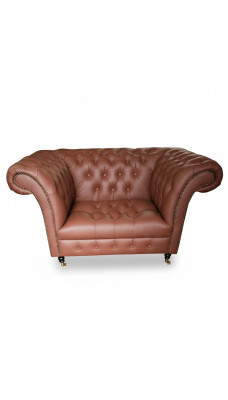 Luksusa Chesterfield krēsls no ādas Sēdekļa drēbju gredzeniem brūns moderns.