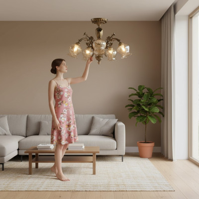 Gaismeklis griestiem, griestu lampa, ziedu lustra, kroņlukturis, lampa stikls brūns