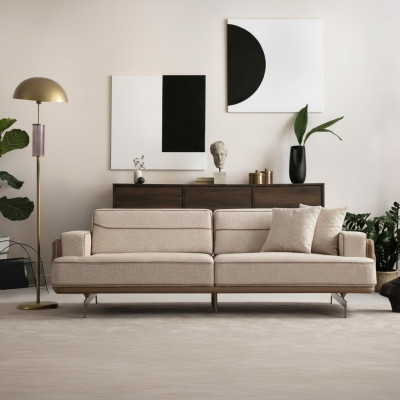 Ekskluzīva gaiši brūna 3-vietīga sofa, moderni mēbeles dzīvojamā istaba mīksta pļava.