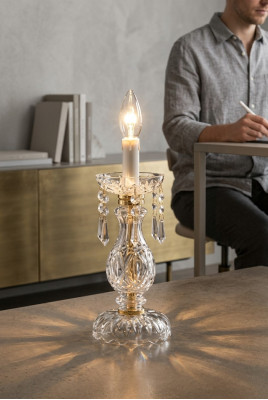 Stila galdi lampa antīkā stilā, greznas sveču lampa kristālsinnieks.