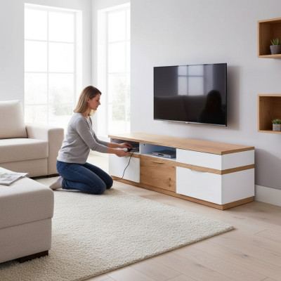 TV stenda TV sienas dzīvojamās telpas zems bords baltā krāsā ar spīdīgu virsmu TV stends.
